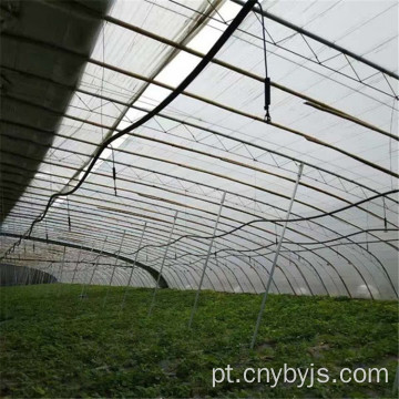 Sistema de irrigação por aspersão de vegetais agrícolas